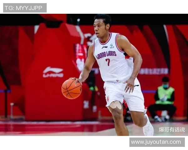 祝铭震的奋斗历程与音乐梦想:从平凡到璀璨的成长之路