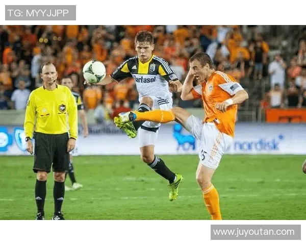 胜利船神户与巴塞的巅峰对决展现足球魅力与激情的较量